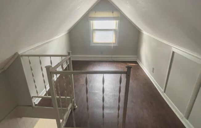 3 beds, 1 bath, $1,500