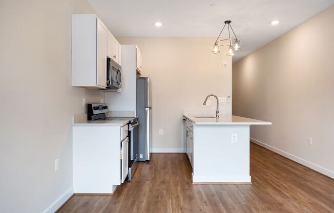 1 bed, 1 bath, 465 sqft, $1,350, Unit 206 (Rear)