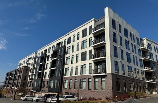 1 bed, 1 bath, 620 sqft, $3,500, Unit 507