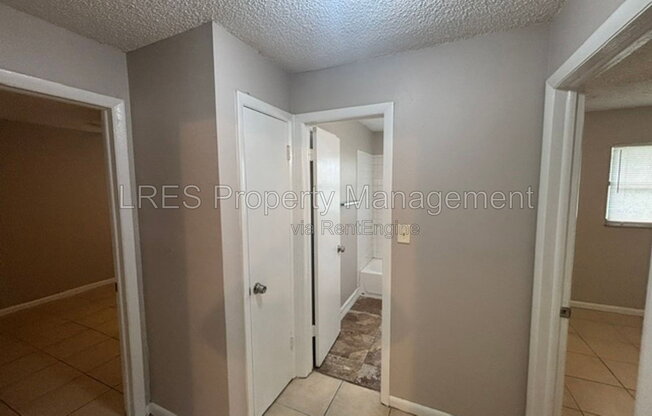3 beds, 1.5 baths, 1,100 sqft, $1,599