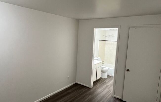 1 bed, 1 bath, 600 sqft, $1,150, Unit 03