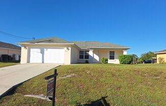 Single Family Home in Lehigh Acres