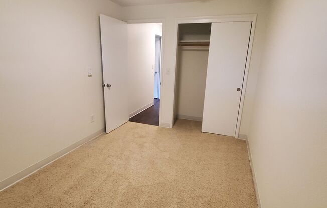 2 beds, 1 bath, 760 sqft, $1,650