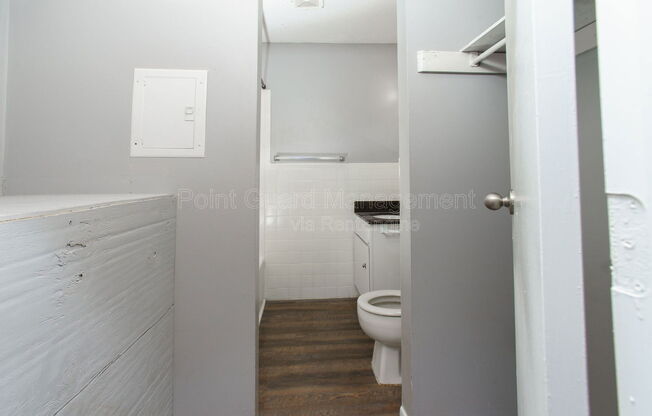 Studio, 1 bath, 380 sqft, $495, Unit 232