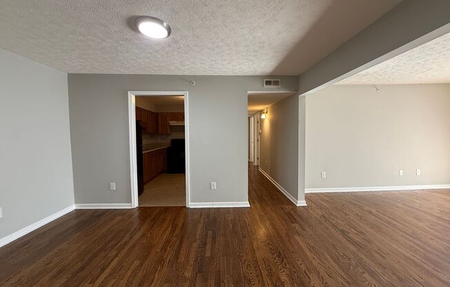 Completely Renovated 2 Bedroom / 2 Bathroom Apartment!