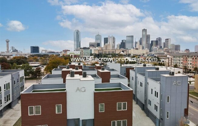 1515 S AKARD ST