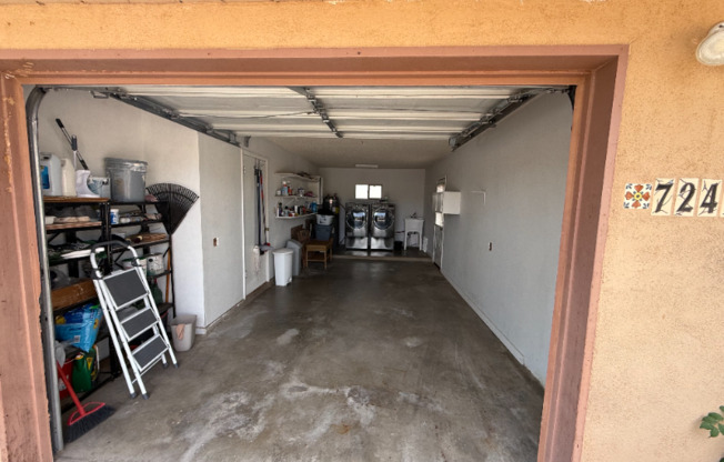 7241 VLG DR