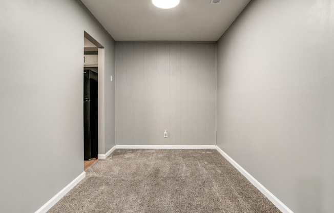3050 N 58 ST