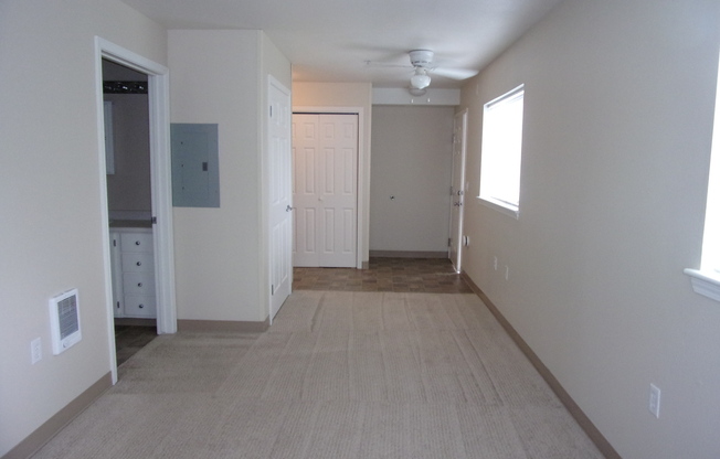 2 beds, 1 bath, 754 sqft, $1,577, Unit 137-110