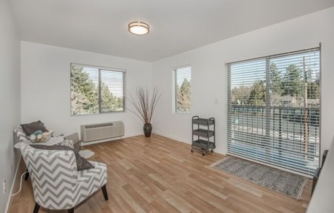 2 beds, 1 bath, 692 sqft, $1,550, Unit 3E
