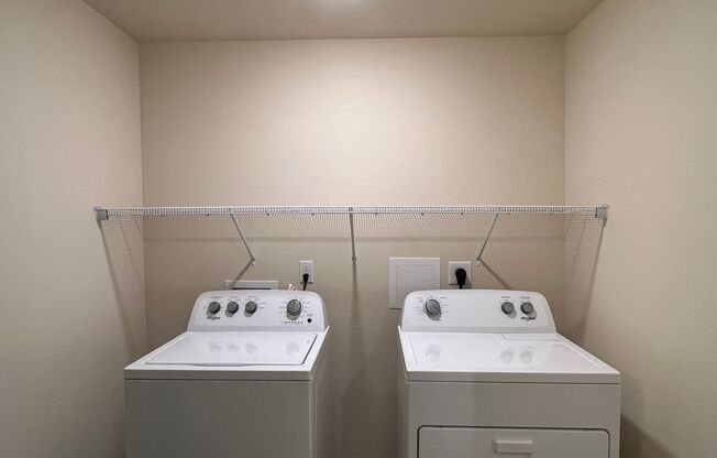 2 beds, 1 bath, 1,040 sqft, $1,485, Unit AT 709-34