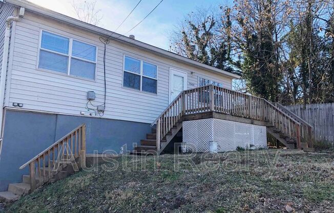 7064 Mitchell Ave