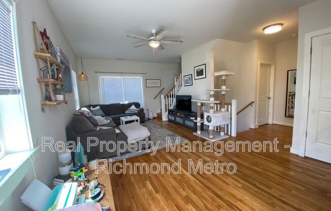 311 W 13 ST 309 W