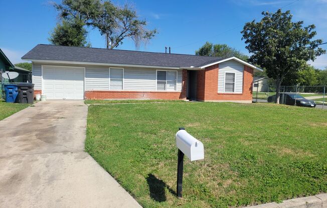 4731 Belinda Lee - Clean ready for move in