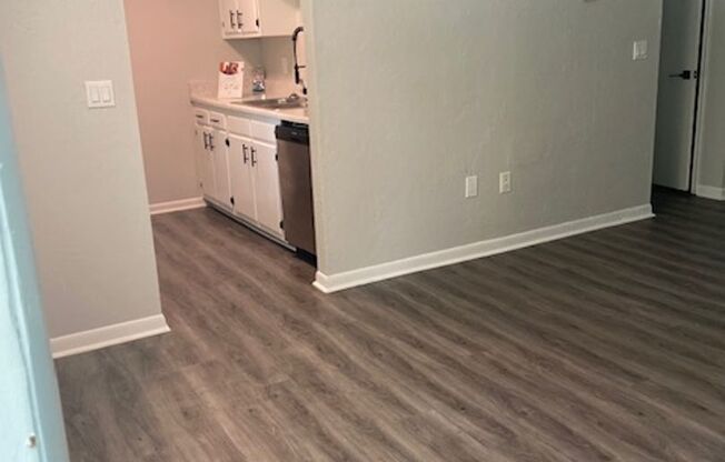 2 beds, 1 bath, 796 sqft, $1,234, Unit 1204