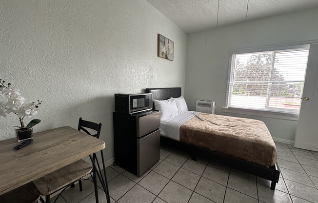 Studio, 1 bath, 132 sqft, $1,054.17, Unit 308