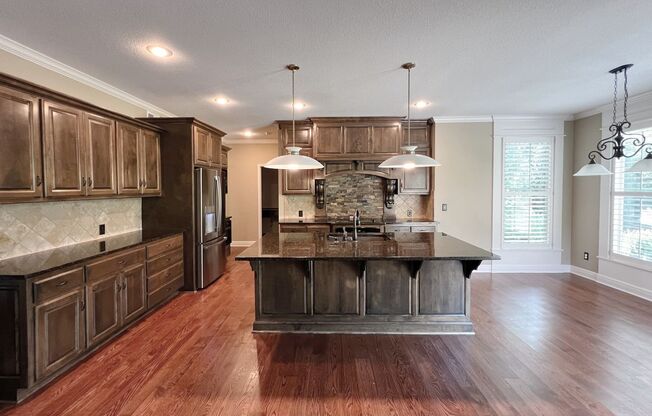 SEE IT NOW: Luxury 5-Bed Home in Wilshire Farms – Blue Valley Schools