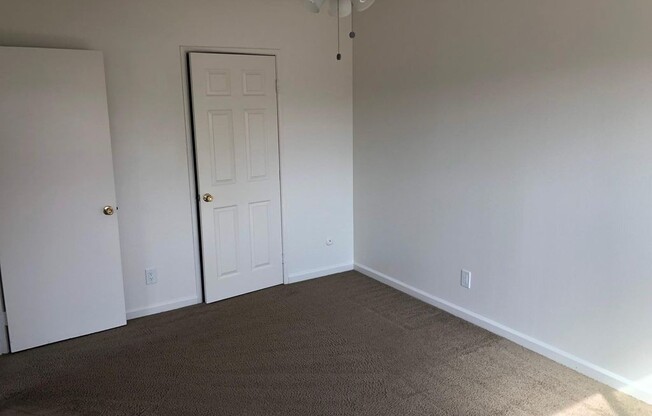 2 beds, 1 bath, 800 sqft, $2,750, Unit #5