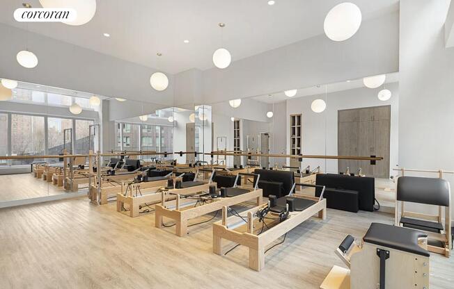 1 bed, 1 bath, 696 sqft, $5,500, Unit 8B