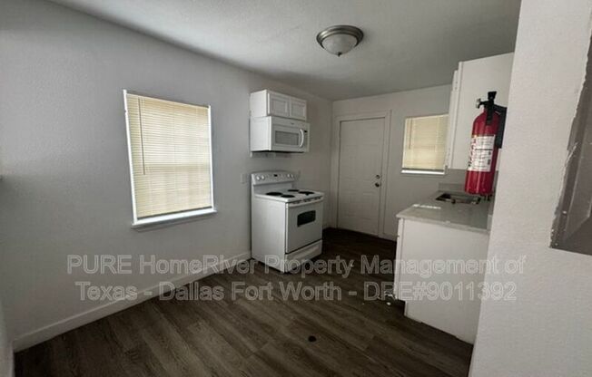 2215 JB Jackson Jr Blvd