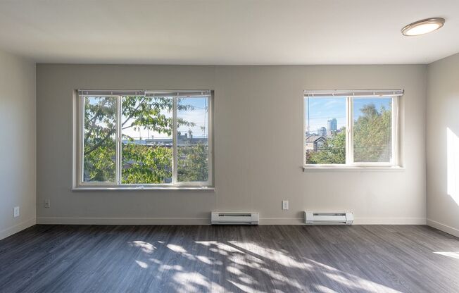 2 beds, 1.5 baths, 800 sqft, $2,445, Unit 303