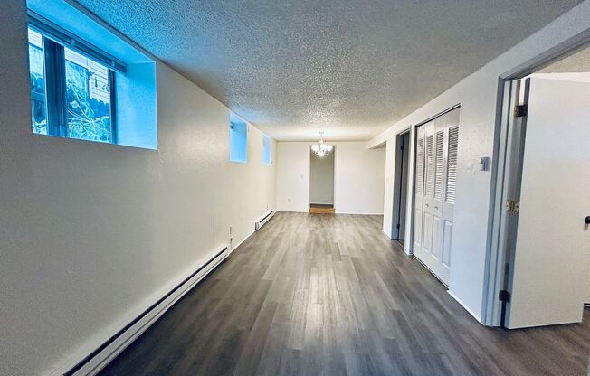 1 bed, 1 bath, 725 sqft, $1,175, Unit B