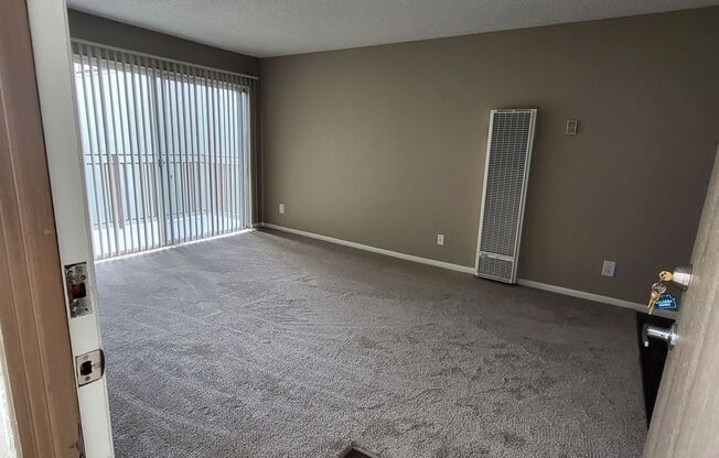 1 bed, 1 bath, 640 sqft, $1,995, Unit 644 - 12