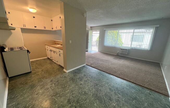 375 N Prospero Dr