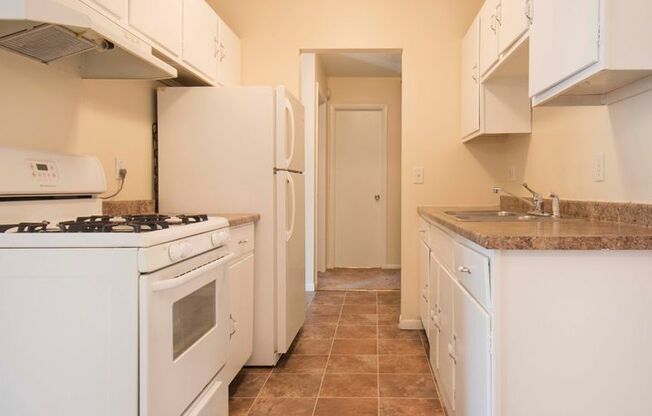 Bay Pointe Apartments