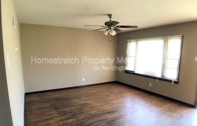800 MARK TWAIN DR