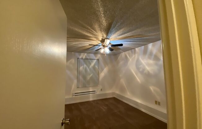 Jamestowne Plaza Apartments