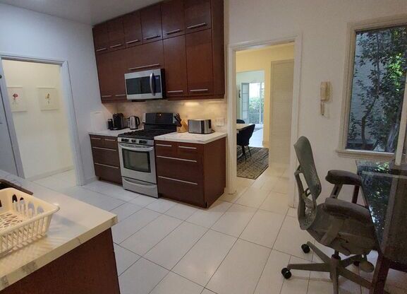 2 beds, 1.8 baths, 1,625 sqft, $5,500, Unit 2