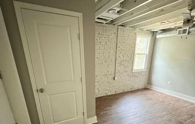 416/418 East State Street