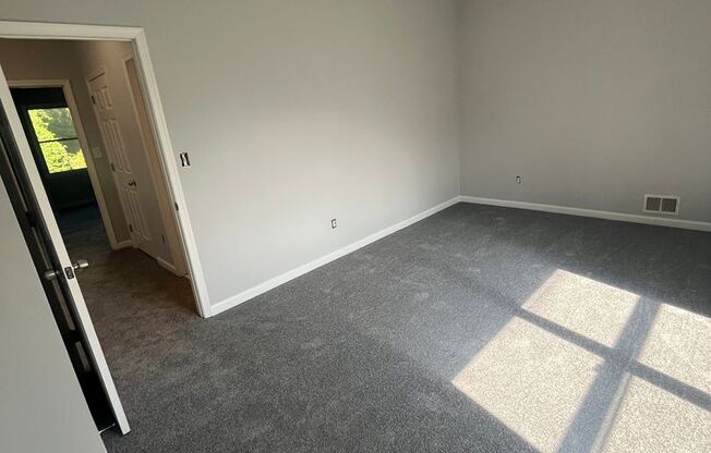 2 beds, 1 bath, 1,580 sqft, $3,149, Unit 12