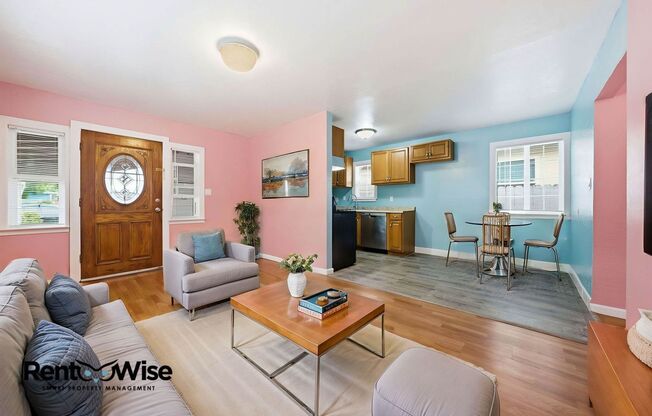 657 HURLINGAME AVE