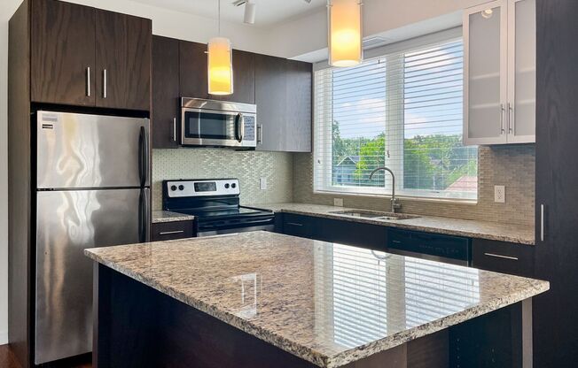 1 bed, 1 bath, 746 sqft, $1,695, Unit 306