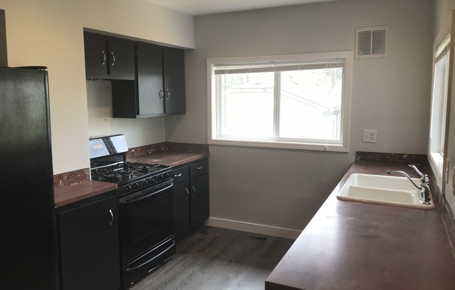 2 beds, 2 baths, $2,495