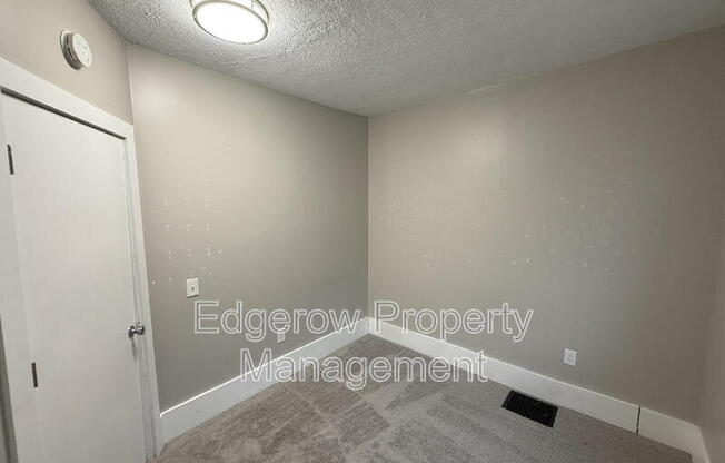 1252 BROADWAY AVE NW