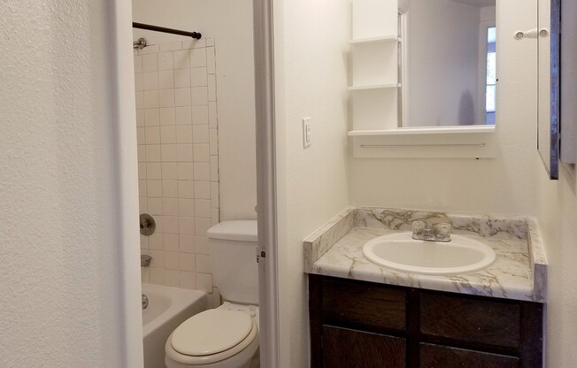 1 bed, 1 bath, $1,000