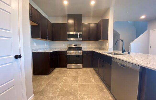 AMAZING GATED 3 BED 2.5 BATH 2 CAR GARAGE !