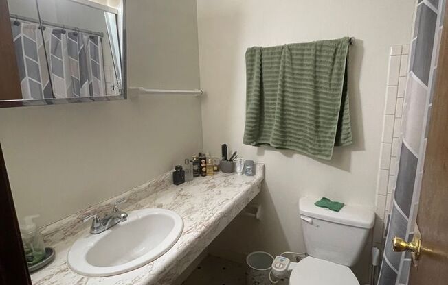 2 beds, 1.5 baths, $1,325, Unit 110