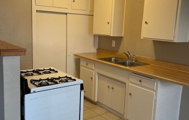 11-310 W Mountain View SLV