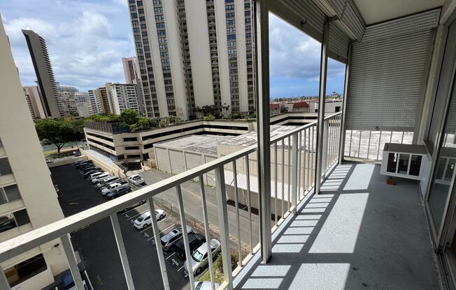 2 beds, 1.5 baths, $3,300