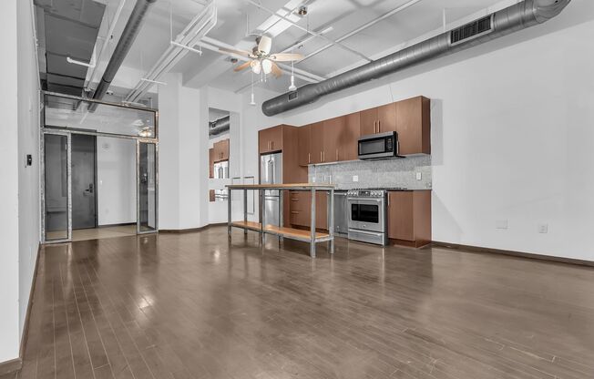 1 bed, 1 bath, $2,850, Unit 301
