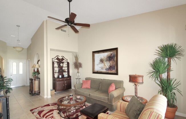 San Lino Annual Condo for Rent