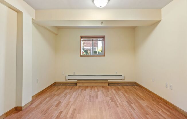 2 beds, 2 baths, 1,070 sqft, $2,150, Unit A