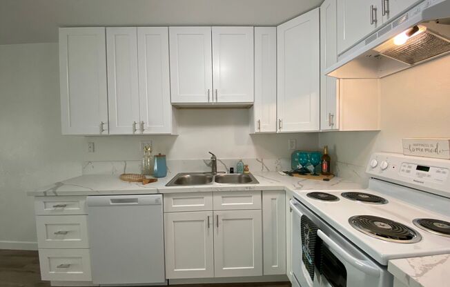 Studio, 1 bath, 472 sqft, $1,850, Unit H21