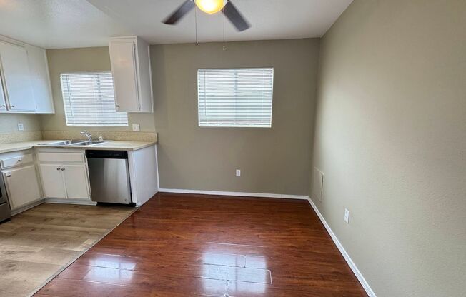 1 bed, 1 bath, 800 sqft, $1,785, Unit 7