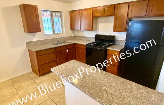 3807 E DOVER STRA