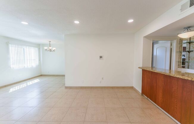 2 beds, 2 baths, 1,000 sqft, $2,900, Unit 106